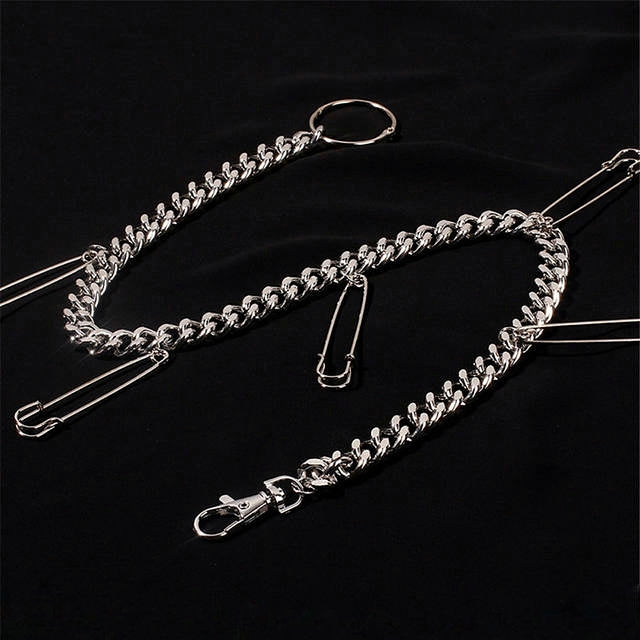 Jeans Chain – Edgy Pin