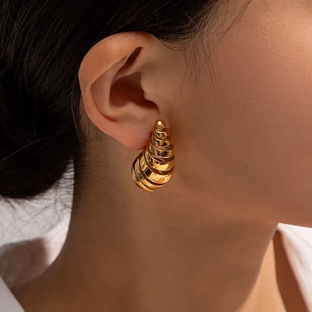 Cut Out Drop Earrings