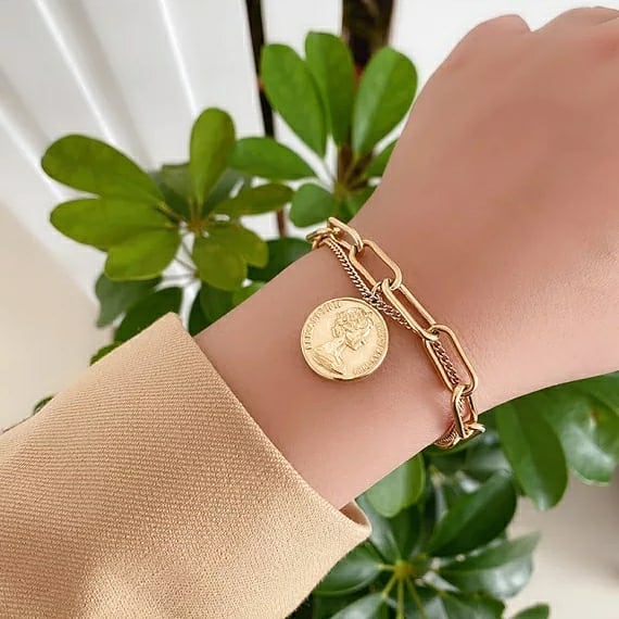 Edgy Coin Link Bracelet