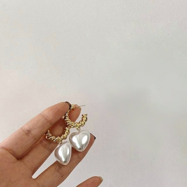 Nia Earrings