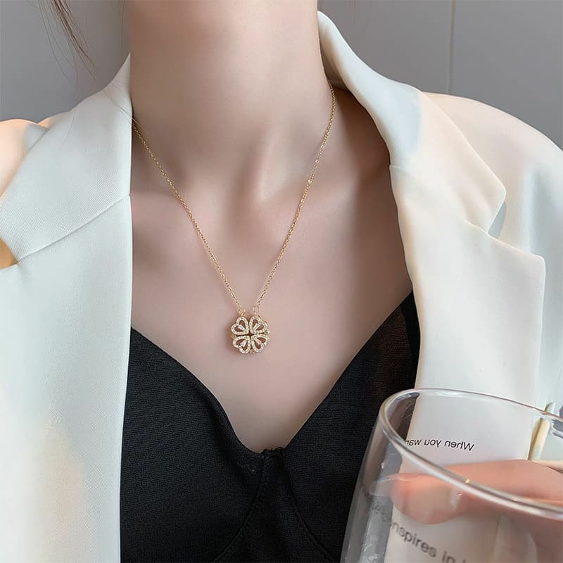 Necklace – Magnetic Folding Heart Rhinestone