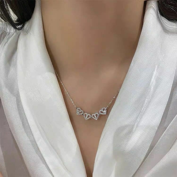 Necklace – Magnetic Folding Heart Rhinestone