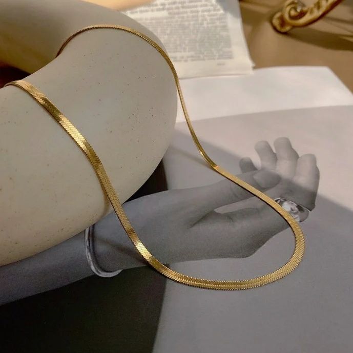 Premium Necklace – Herringbone Chain